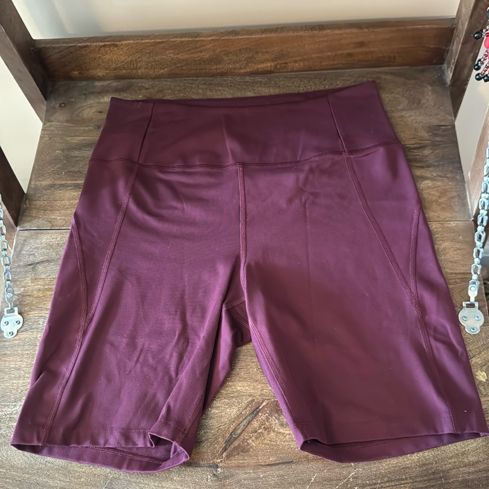XL girlfriend collective high-rise bike shorts purple/maroon